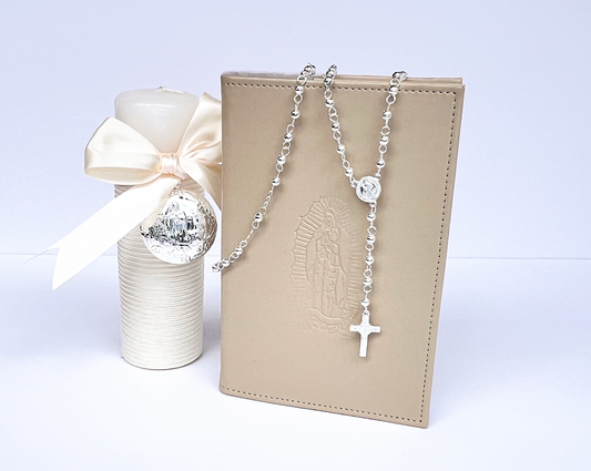 KIT DE COMUNIÓN ELEGANTE CON NUEVO TESTAMENTO